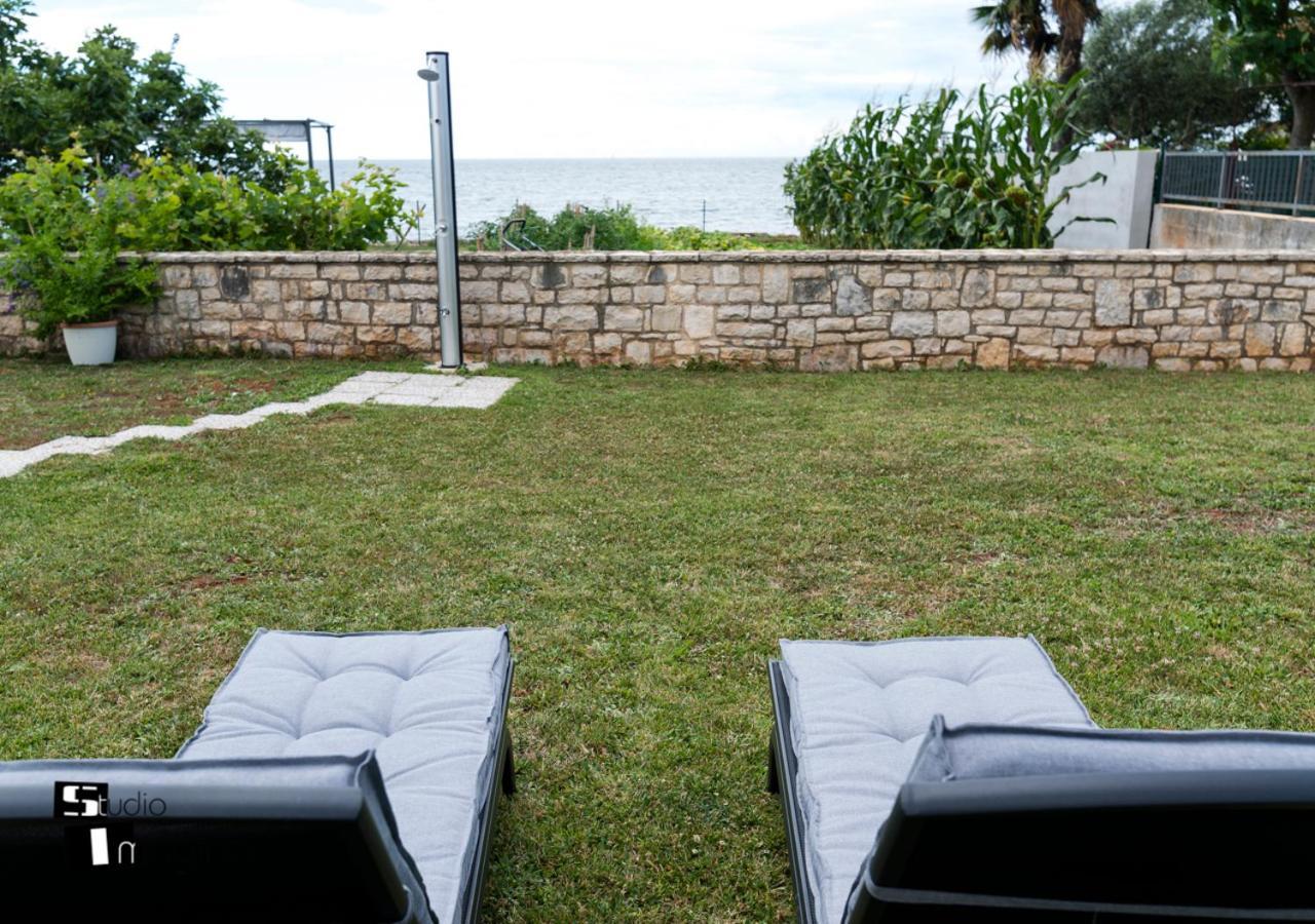 Charming Stone Cottage By The Sea Umag Kültér fotó