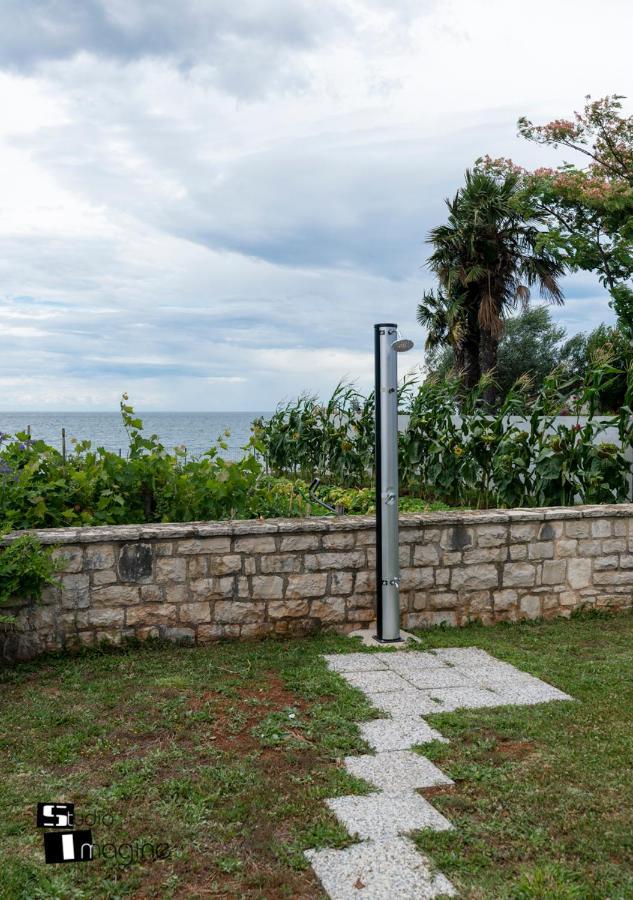 Charming Stone Cottage By The Sea Umag Kültér fotó